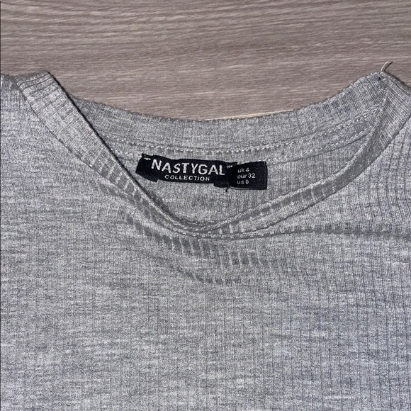 Gray Ribbed Knit Crop Top - Picture 3 of 4